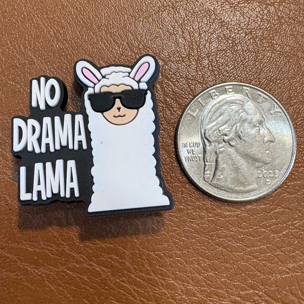 No Drama Llama Croc Charm - Picture 4 of 4
